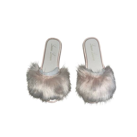 NWT Lauren Lorraine Fluffy Blush Slippers - Pamper Your Feet! - Picture 1 of 2